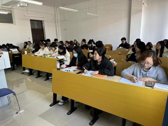 凝聚共识，精进教学 商务经济学教研室新学期备战合格评估集体磨课纪实